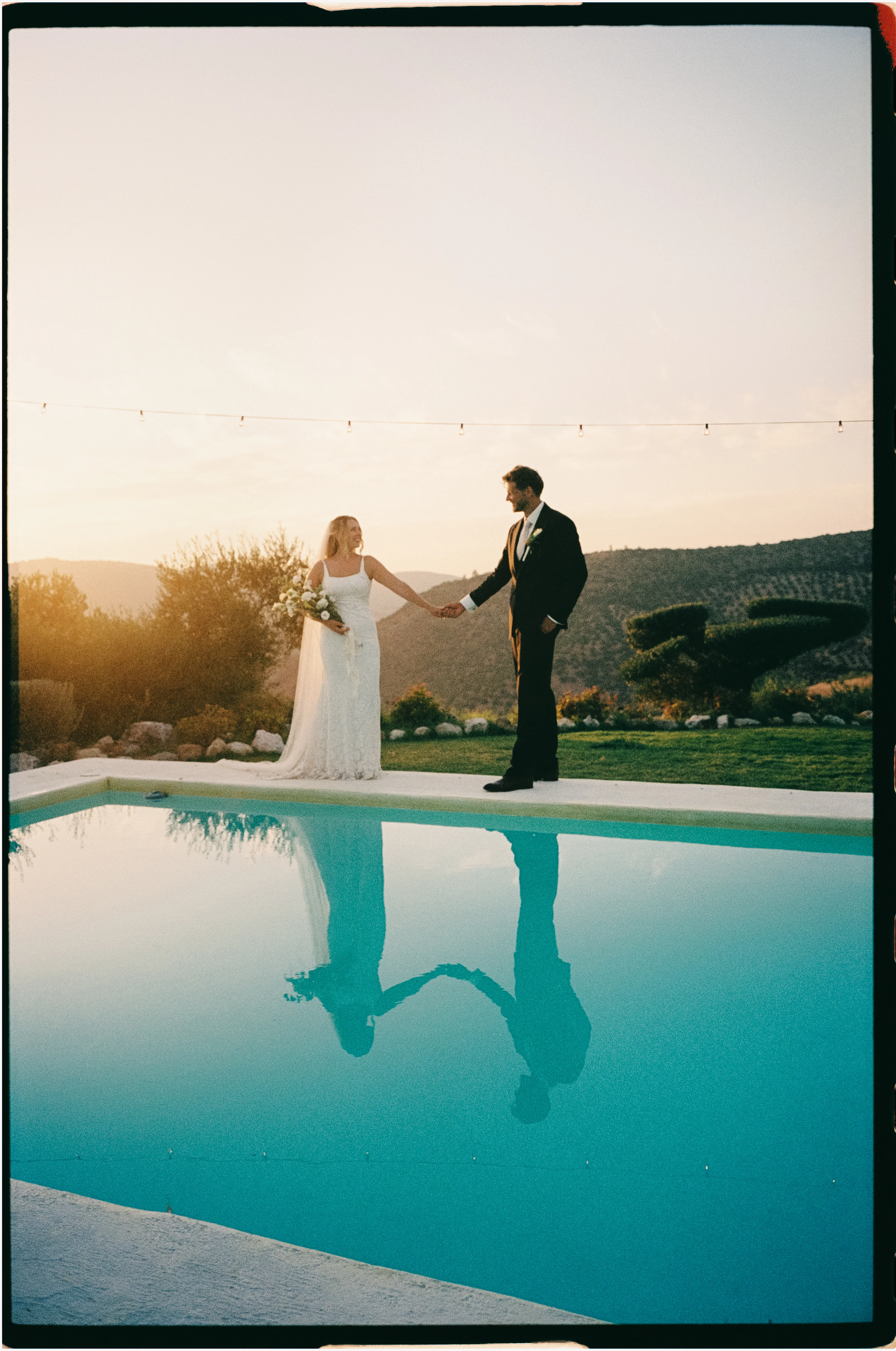 DaniHaupt-2026-08-15Abigail&Juan-Sneaks60.jpg