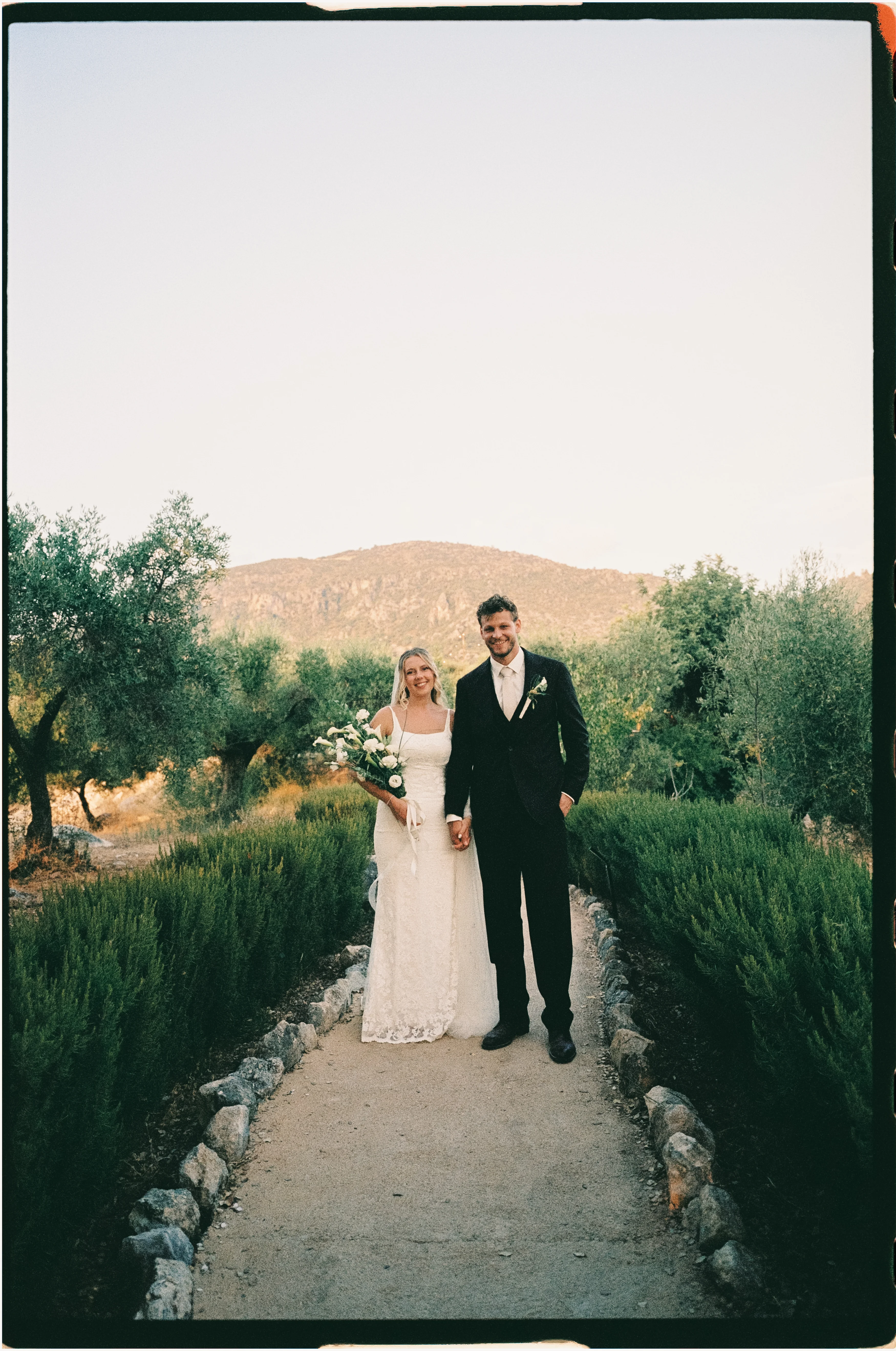 DaniHaupt-2026-08-15Abigail&Juan-Sneaks61.jpg